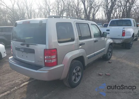 2008 Jeep Liberty Sport z USA, uszkodzony, nr VIN 1J8GN28K48W190257